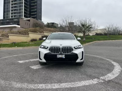 BMW X6 VUD 2024