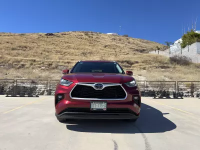 Toyota Highlander VUD 2022