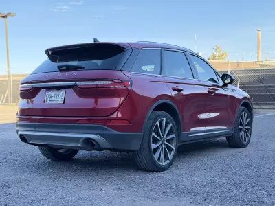 Lincoln Corsair VUD 2023