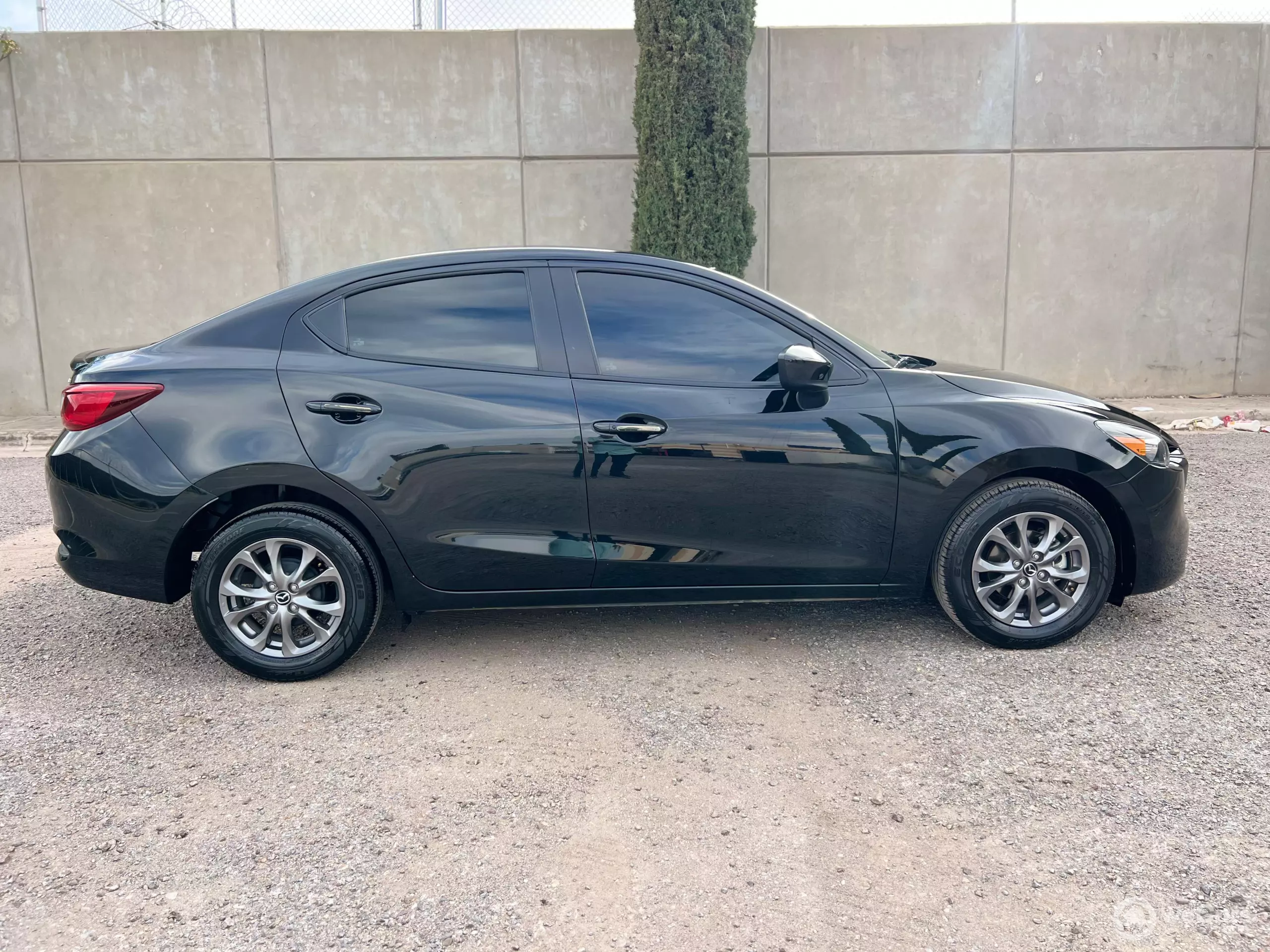 Mazda Mazda 2