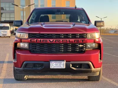 Chevrolet Silverado Pick-Up 2021