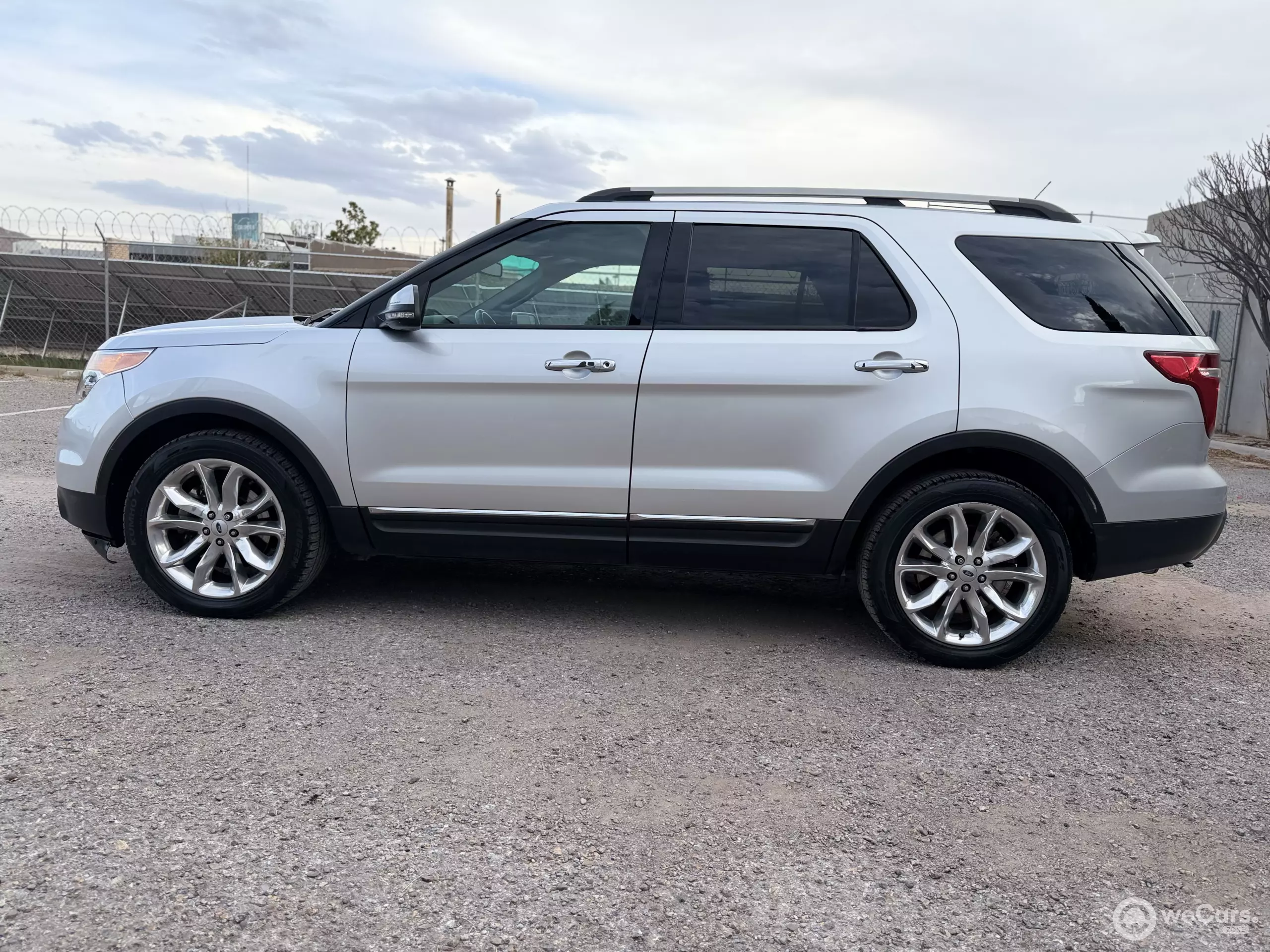 Ford Explorer VUD