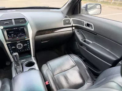 Ford Explorer VUD 2013