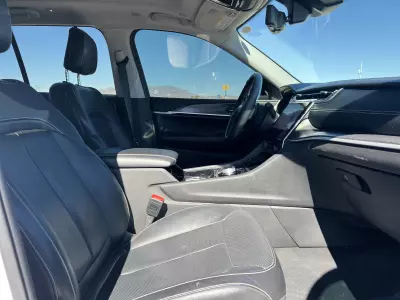 Jeep Grand Cherokee VUD 2023