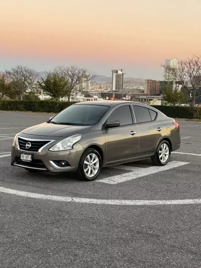 Nissan Versa 2017