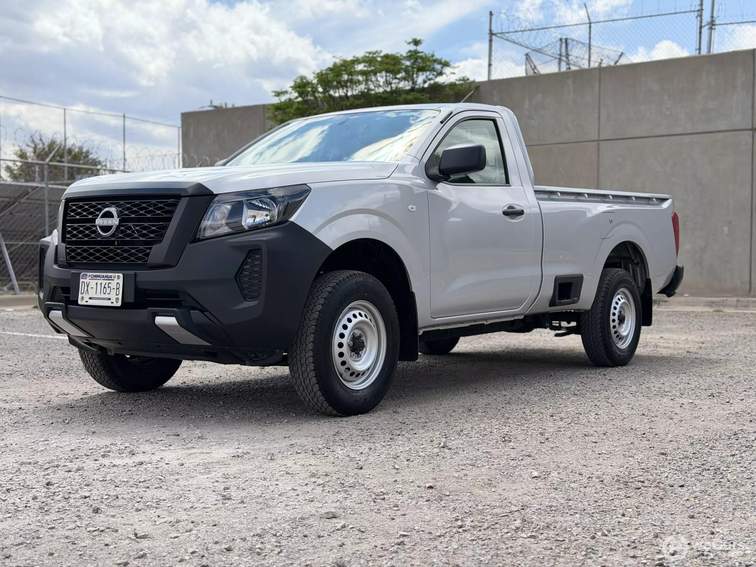 Nissan NP300