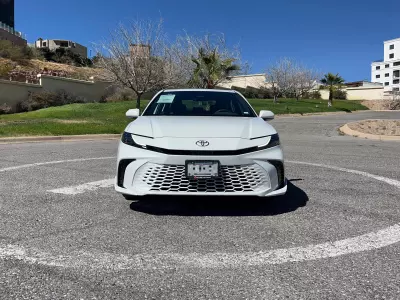 Toyota Camry 2025
