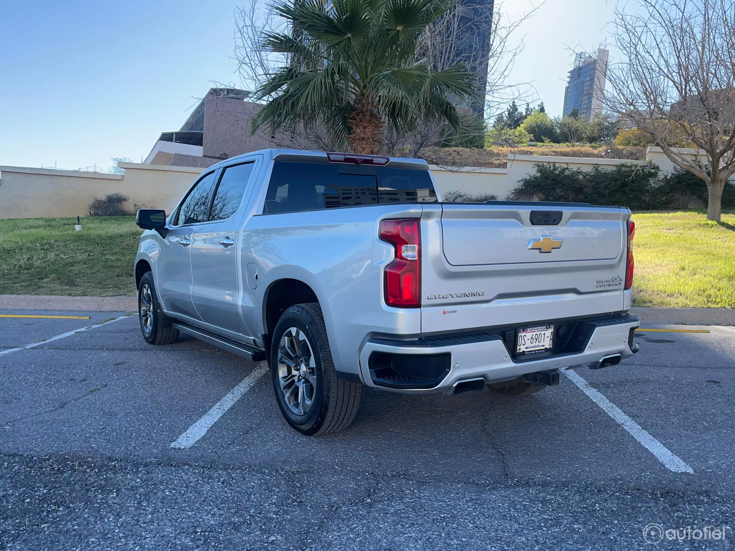 Chevrolet Cheyenne Pick-Up