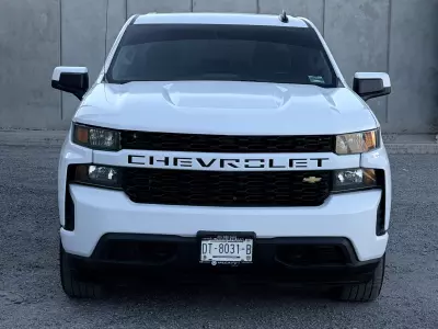 Chevrolet Silverado Pick-Up 2021