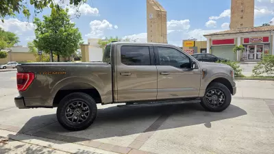 Ford Lobo Pick-Up 2022