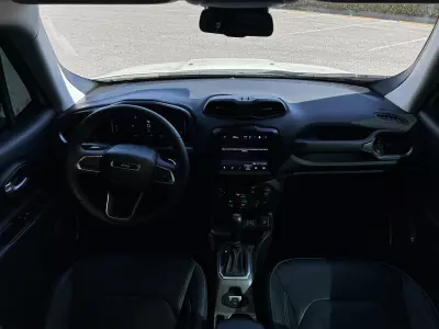 Jeep Renegade VUD 2023