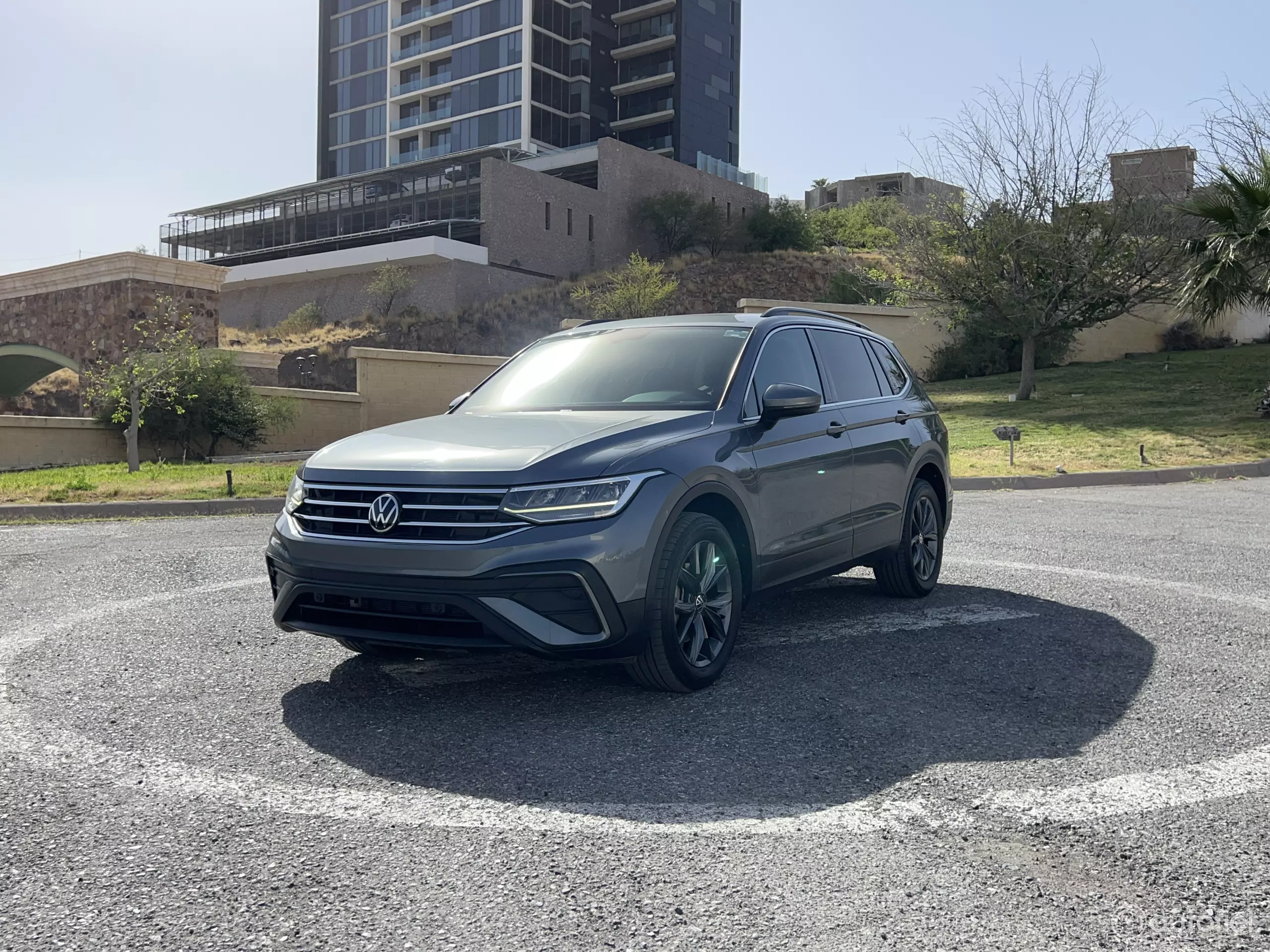 Volkswagen Tiguan VUD