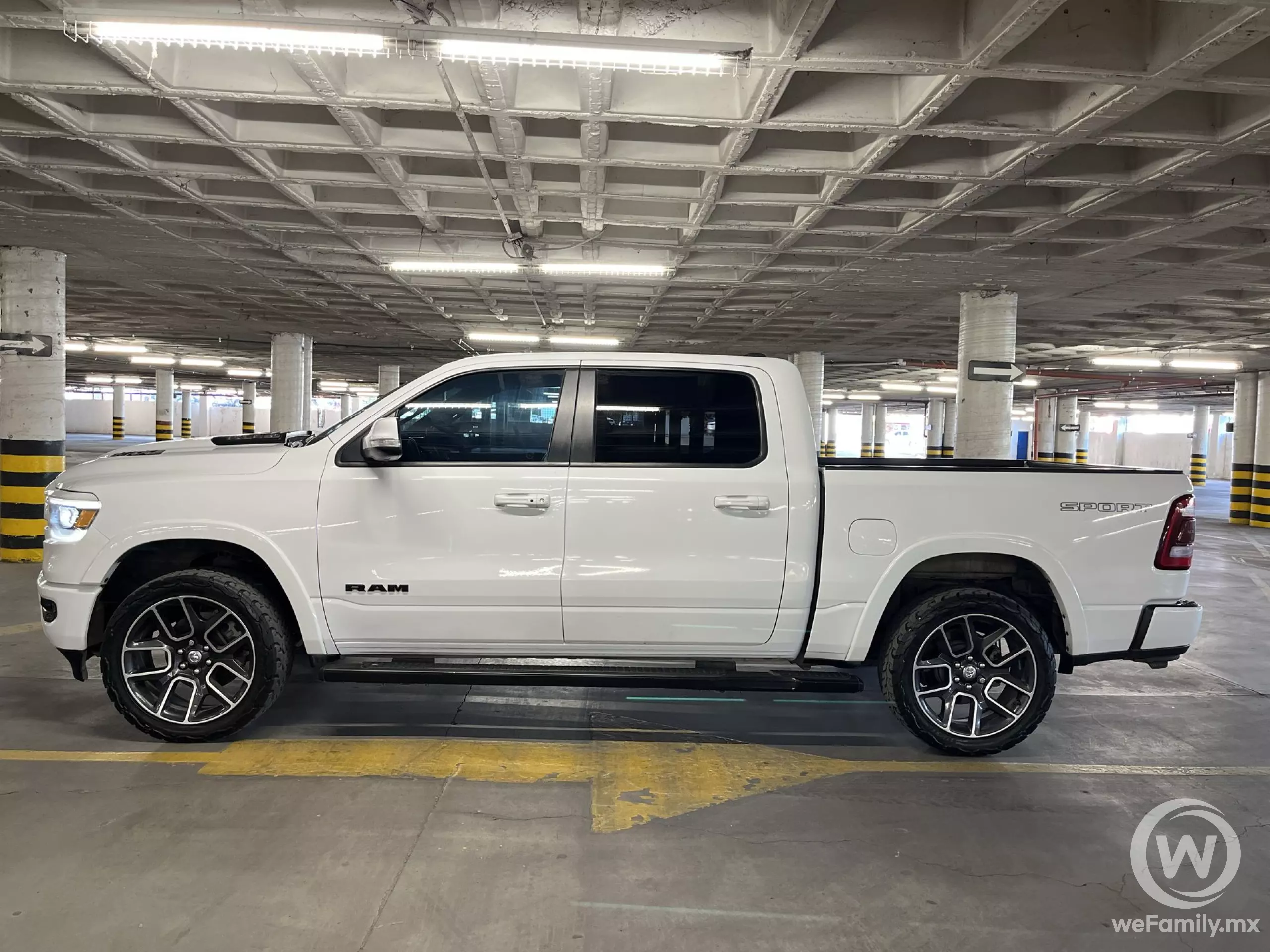 Dodge Ram 1500 Pick-Up