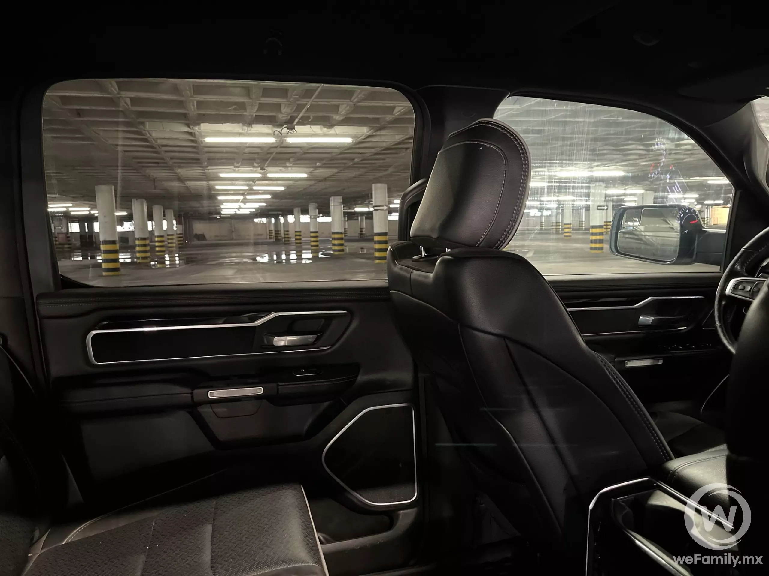 Dodge Ram 1500 Pick-Up