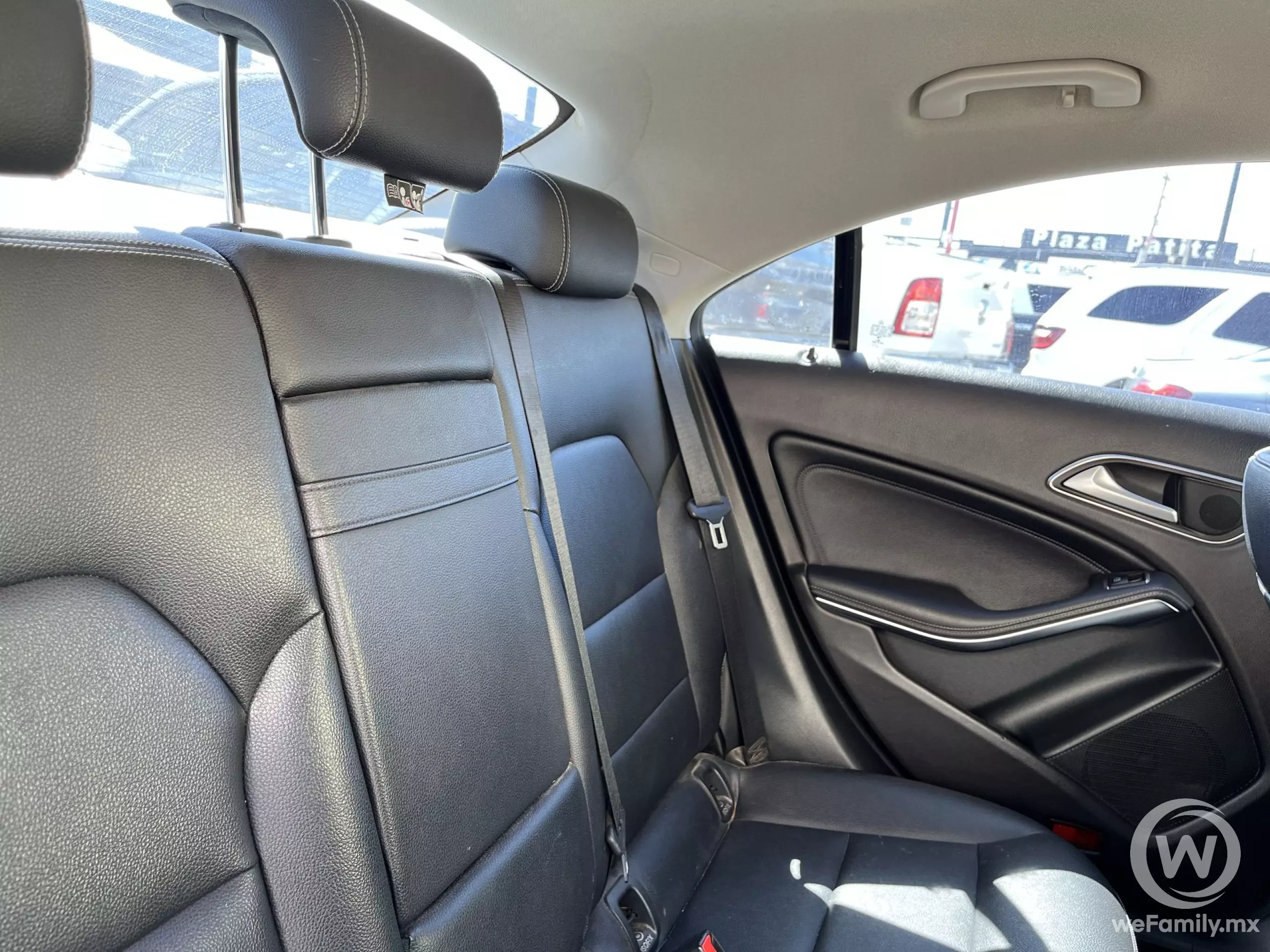 Mercedes Benz CLA 200