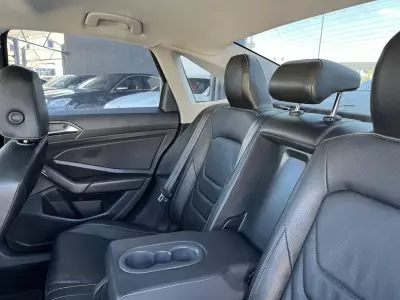 Volkswagen Jetta 2019
